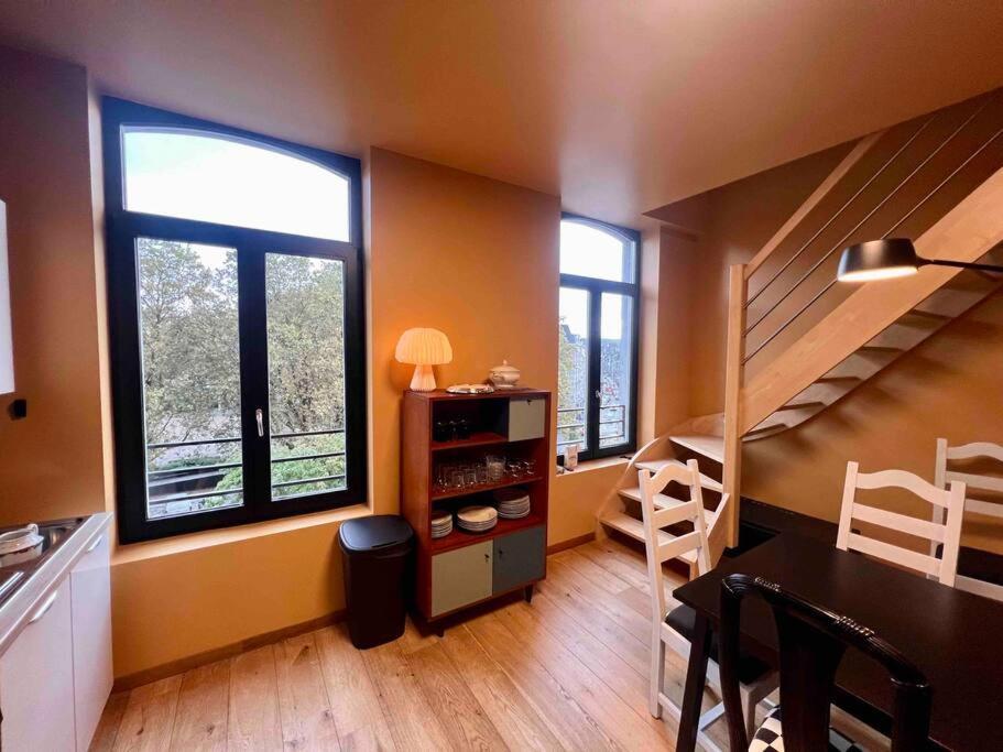Le Retro Chic - Grand Duplex Pour 6 Dans Le Centre Appartement *