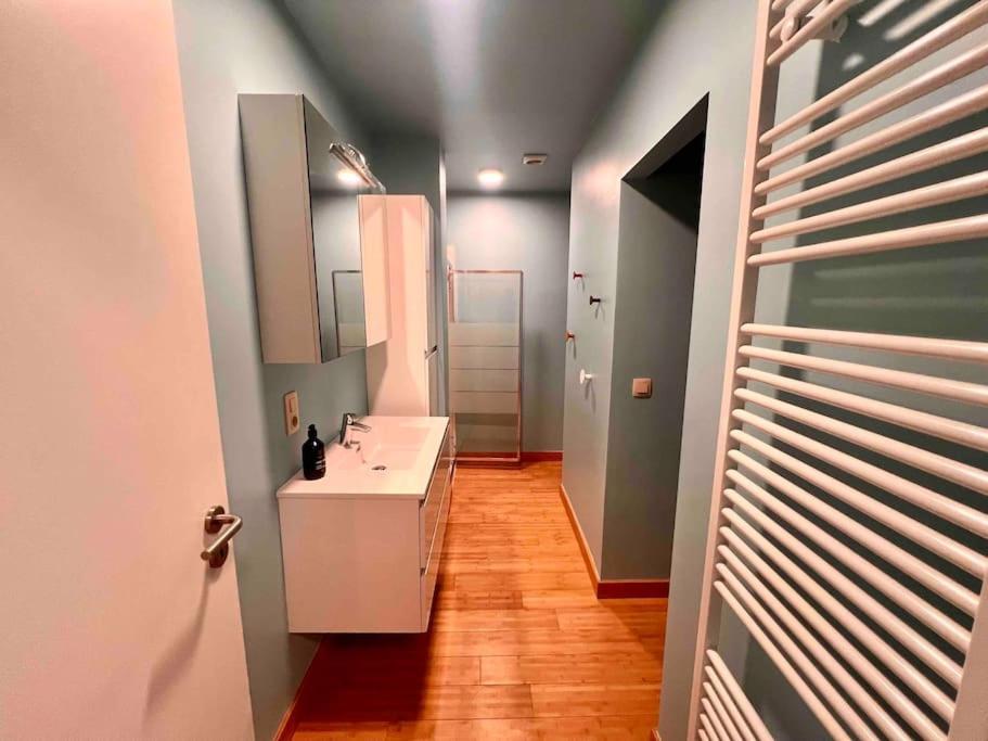 Appartement Le Retro Chic - Grand Duplex Pour 6 Dans Le Centre
